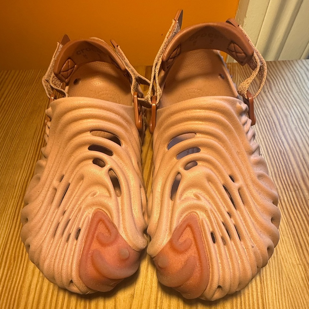 CROCS Salehe Bembury Coral-Peach Foam Water Clogs with Heel Strap